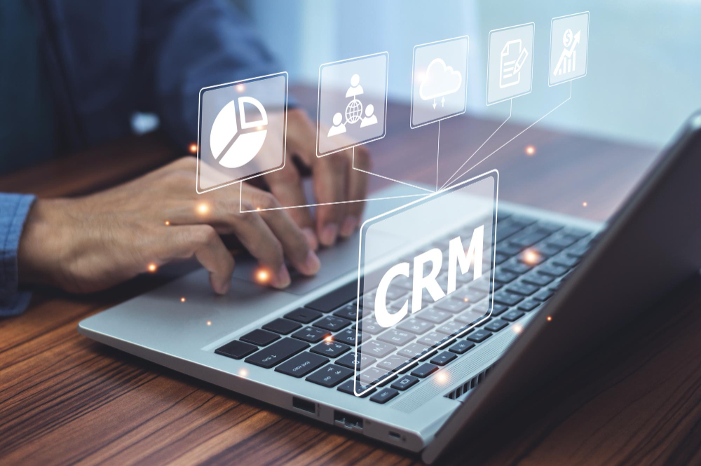O que é CRM Guia completo sobre tipos, vantagens e aplicações para empresas